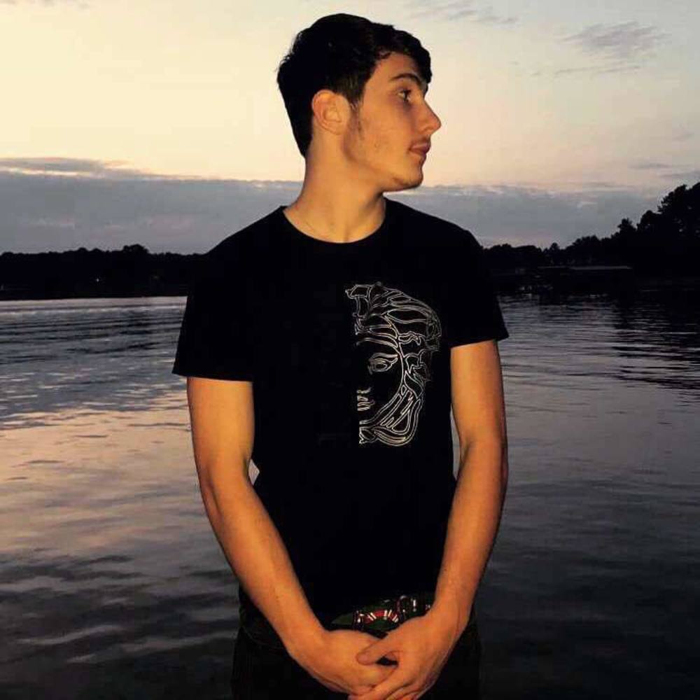 Meet your Posher, Noah